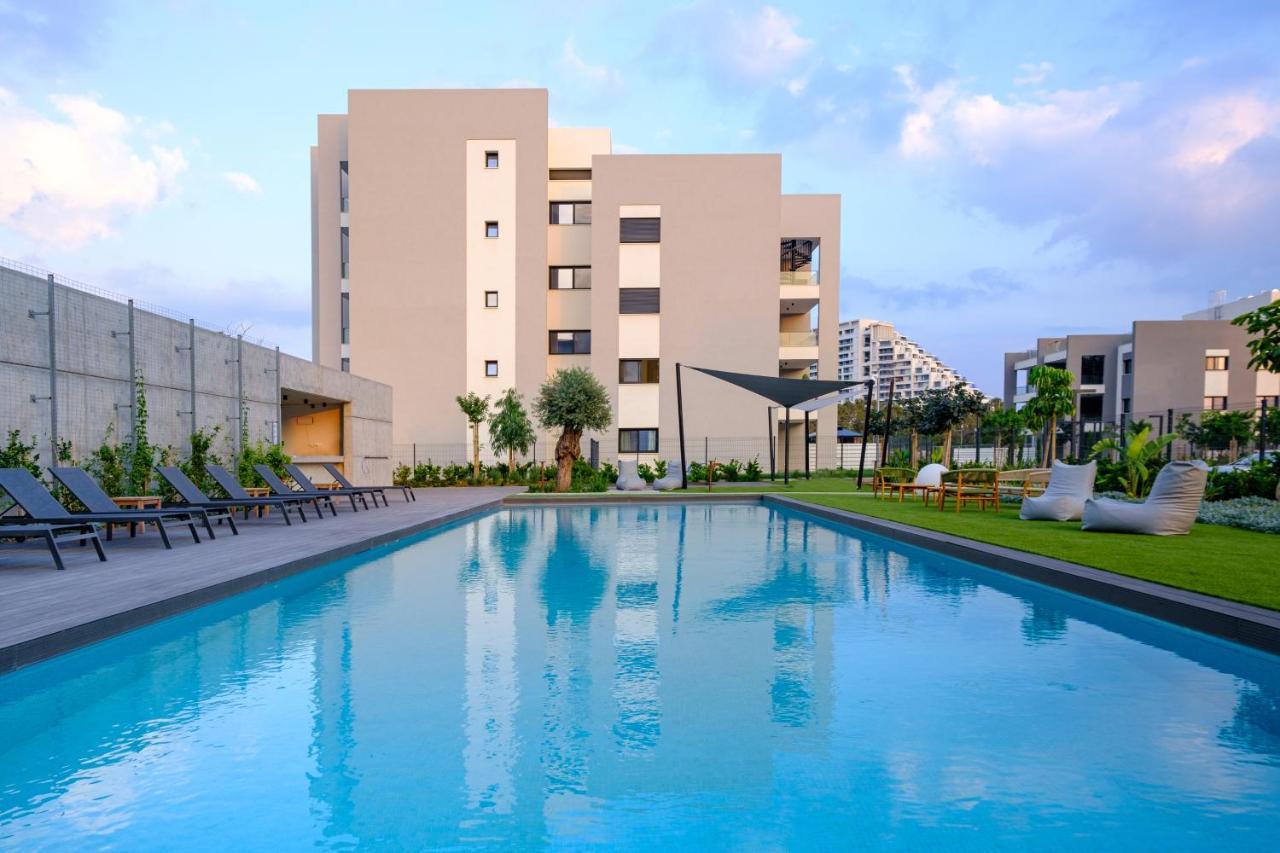 Sunset Gardens Apartment Лимасол Екстериор снимка