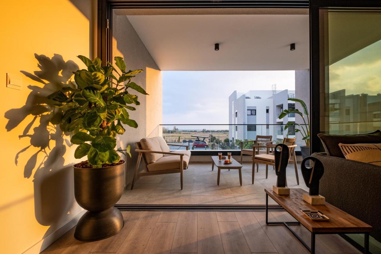 Sunset Gardens Apartment Лимасол Екстериор снимка