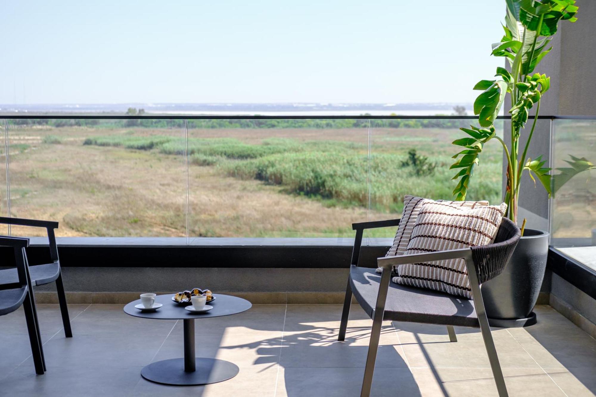 Sunset Gardens Apartment Лимасол Екстериор снимка