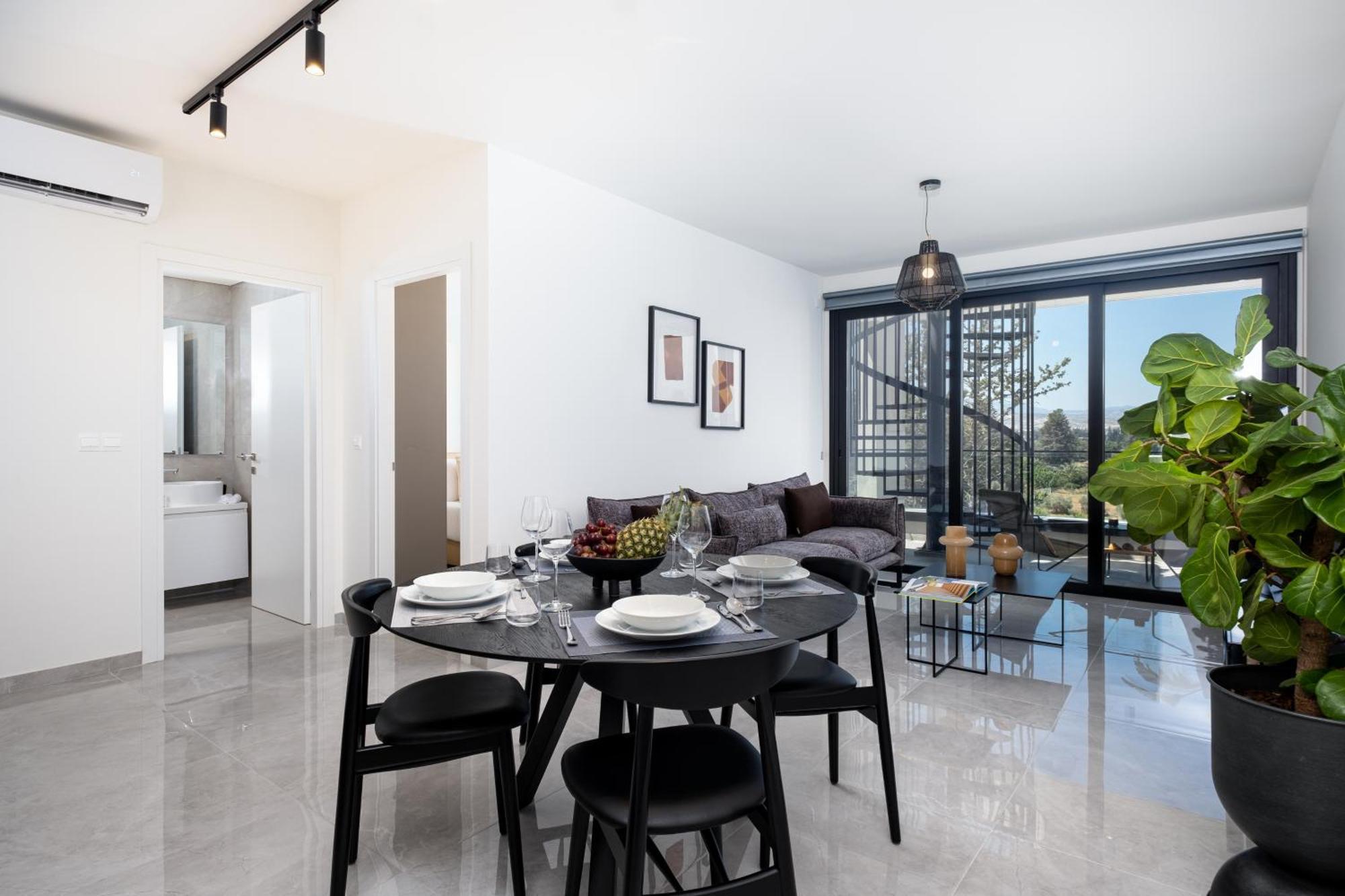 Sunset Gardens Apartment Лимасол Екстериор снимка