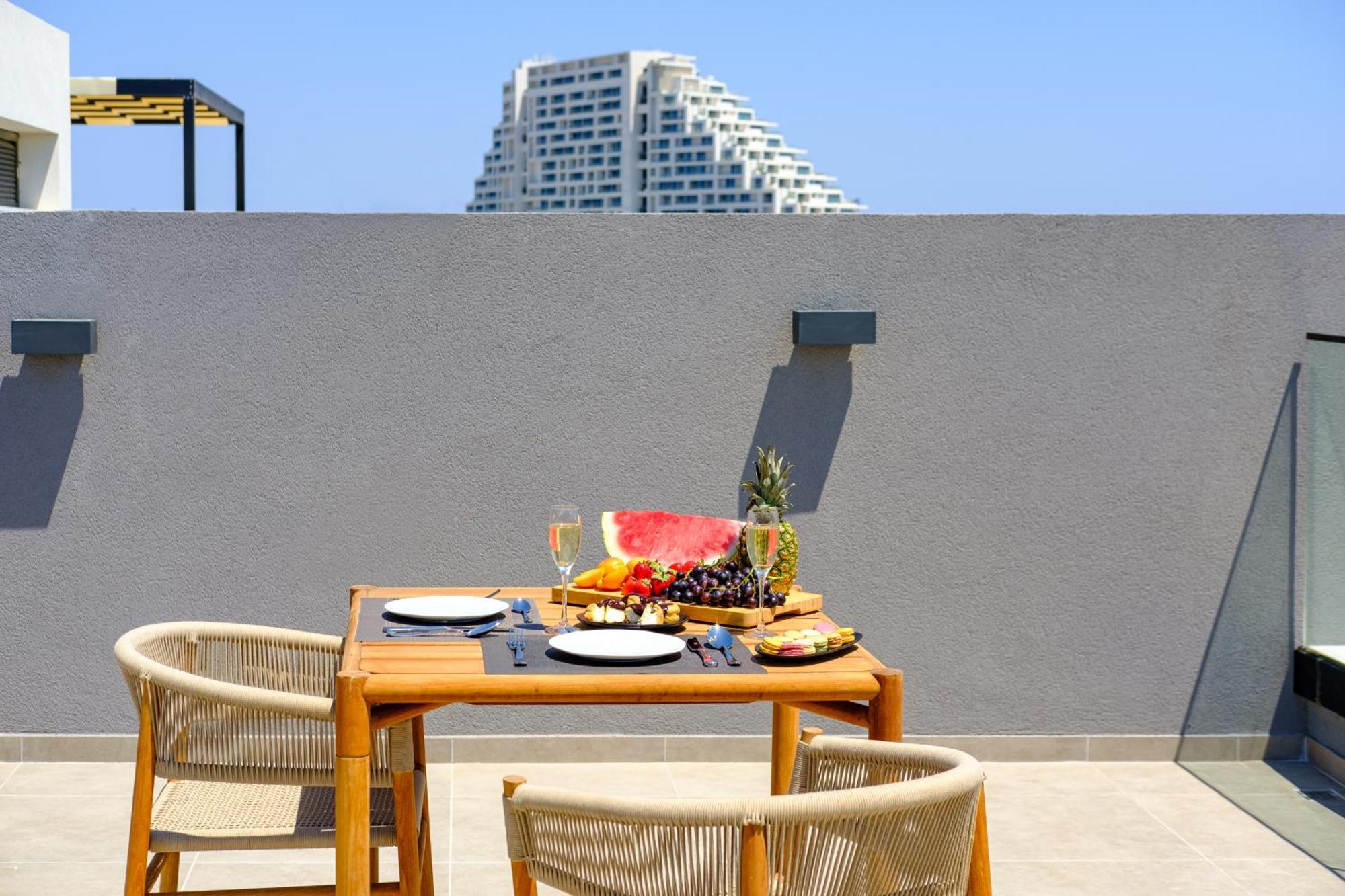 Sunset Gardens Apartment Лимасол Екстериор снимка