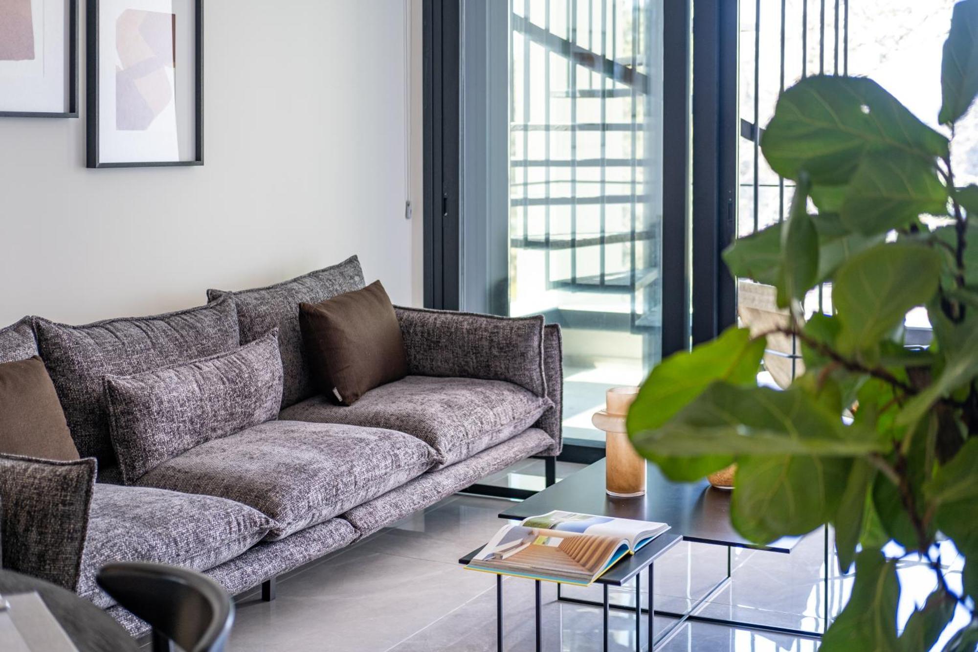 Sunset Gardens Apartment Лимасол Стая снимка