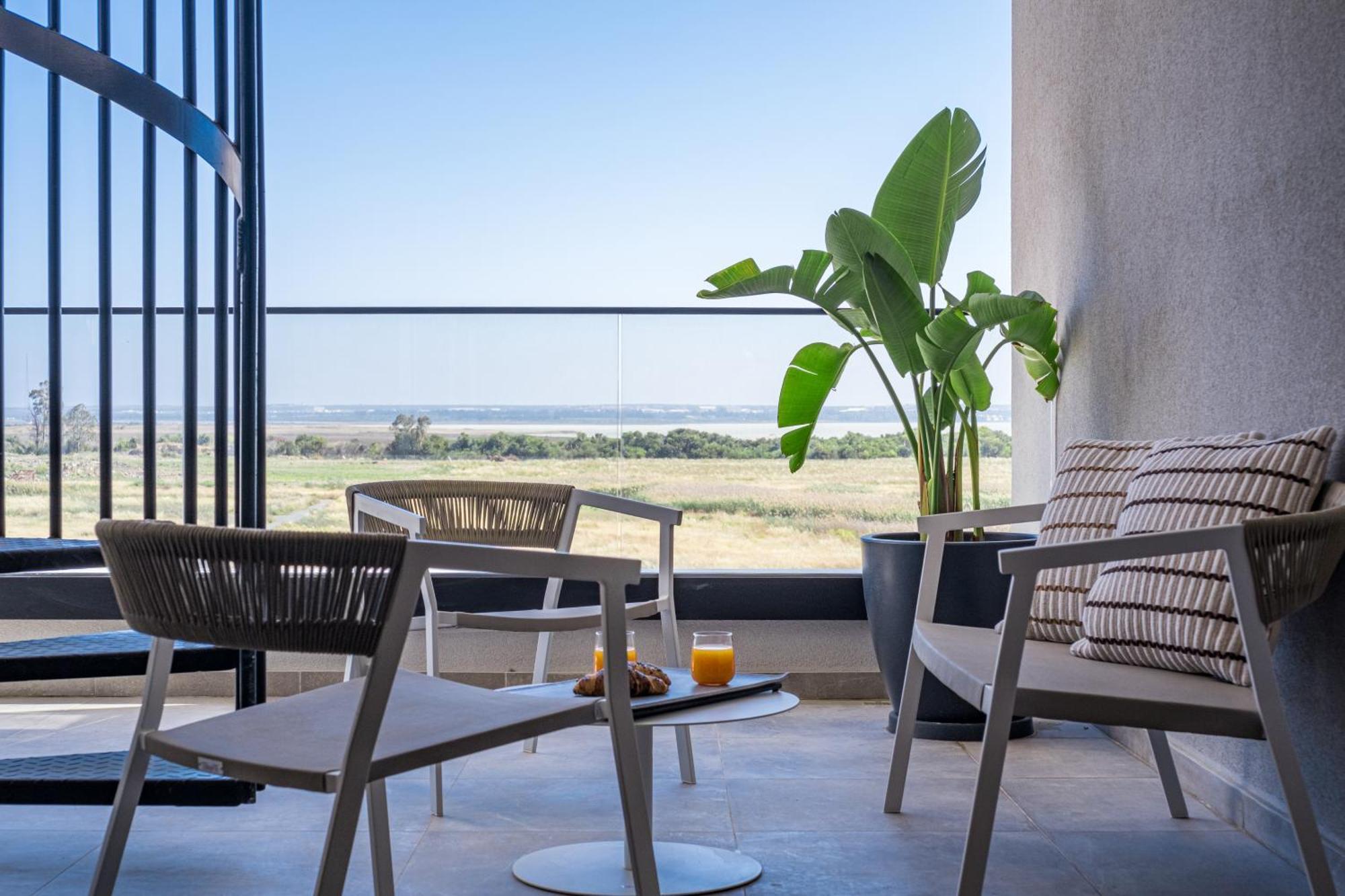 Sunset Gardens Apartment Лимасол Стая снимка