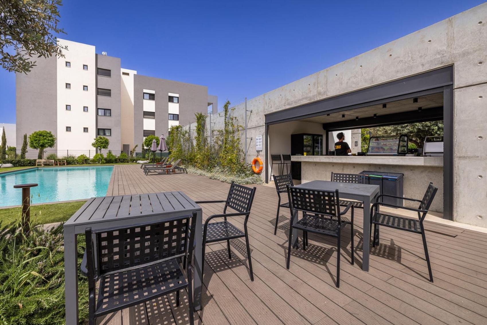 Sunset Gardens Apartment Лимасол Екстериор снимка