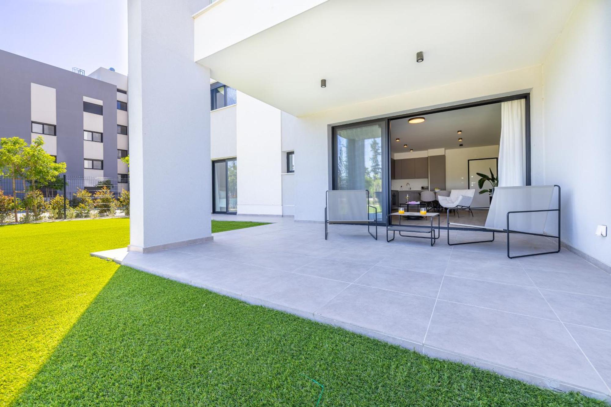 Sunset Gardens Apartment Лимасол Екстериор снимка