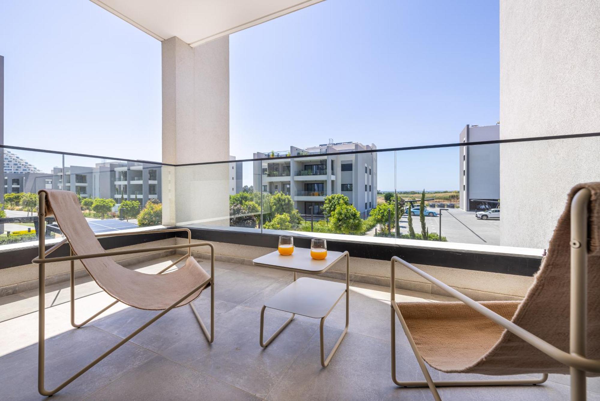 Sunset Gardens Apartment Лимасол Екстериор снимка