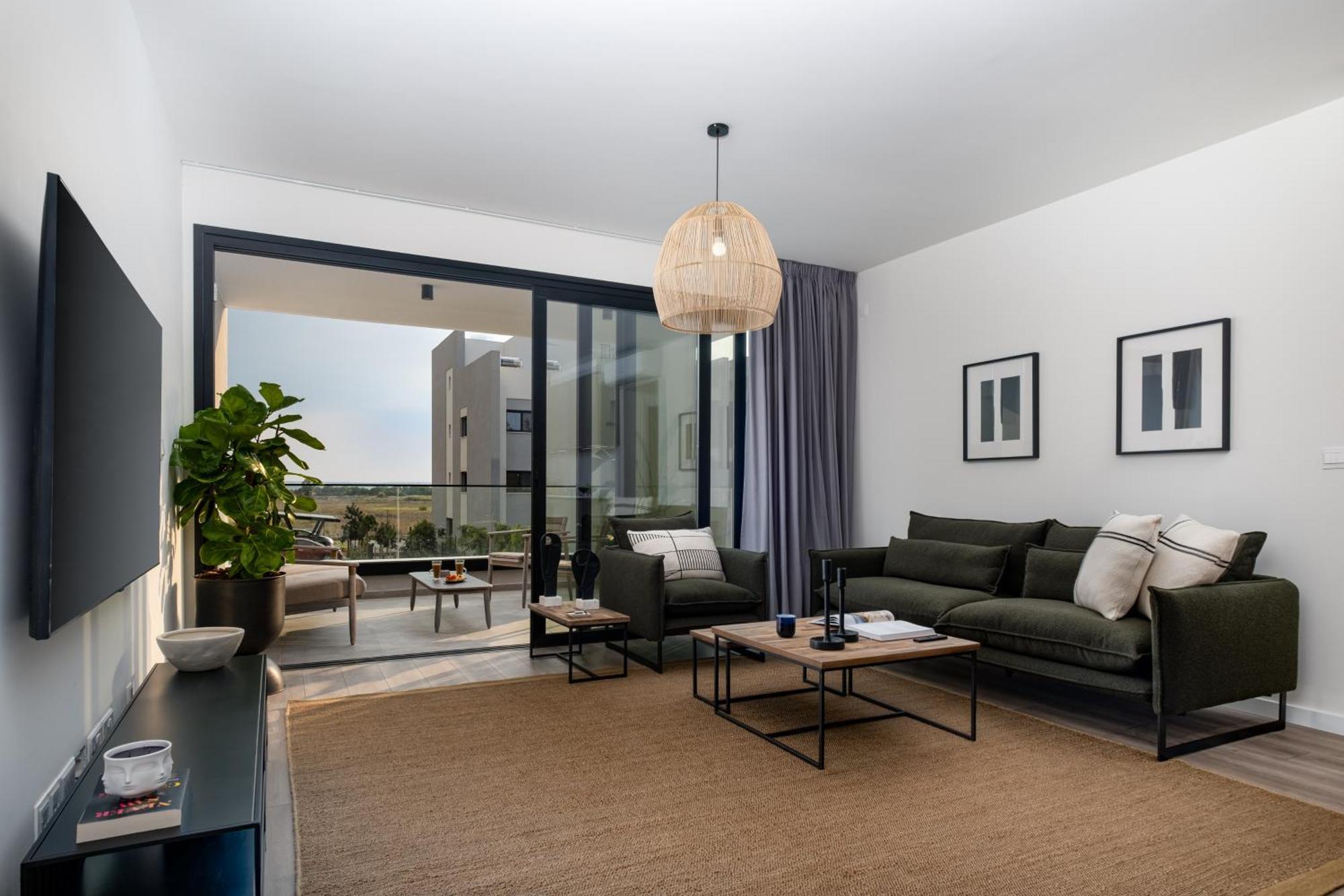 Sunset Gardens Apartment Лимасол Стая снимка