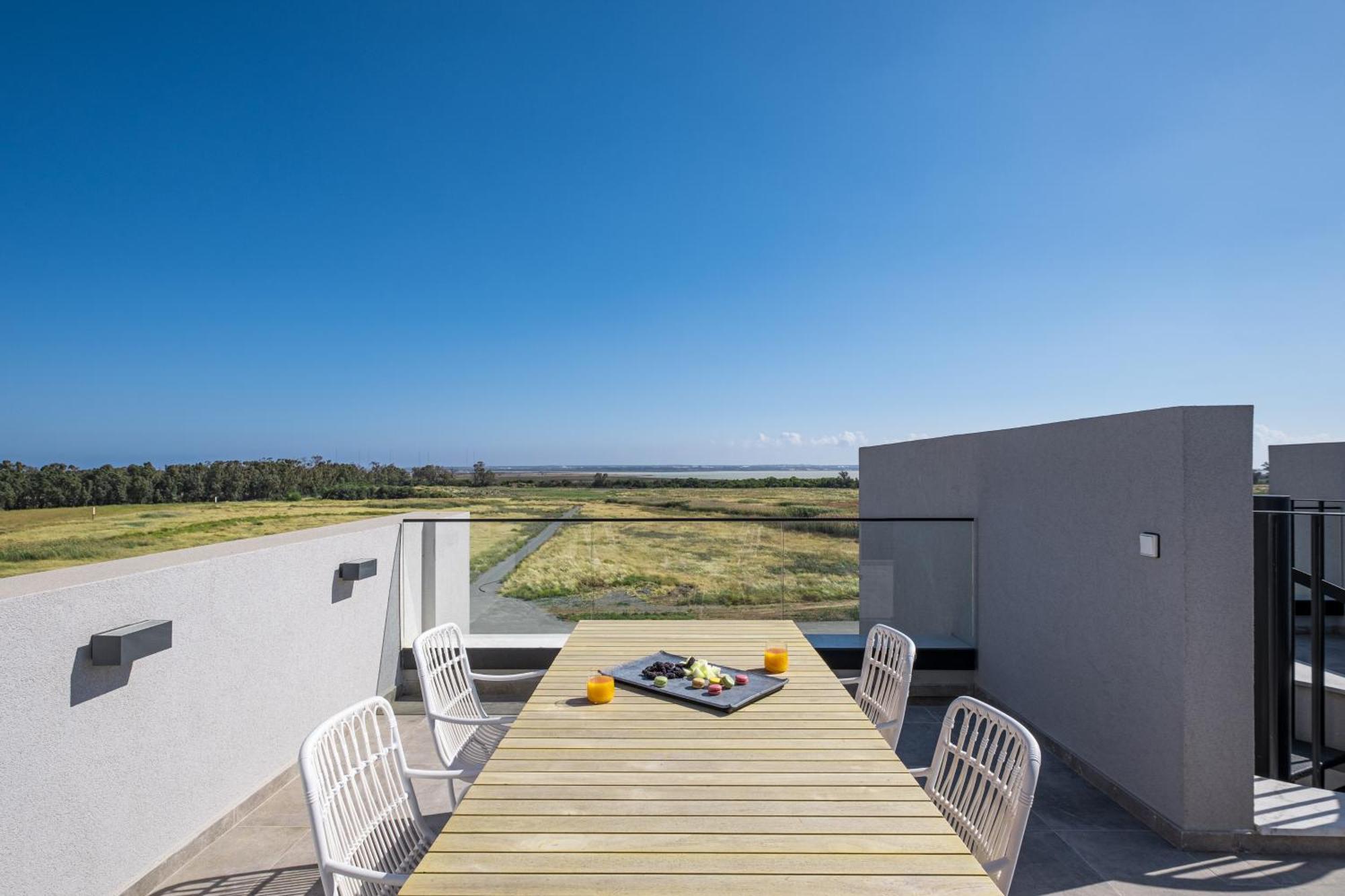 Sunset Gardens Apartment Лимасол Екстериор снимка